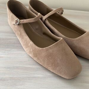 NWT Steve Madden Beige Mary Jane Flats